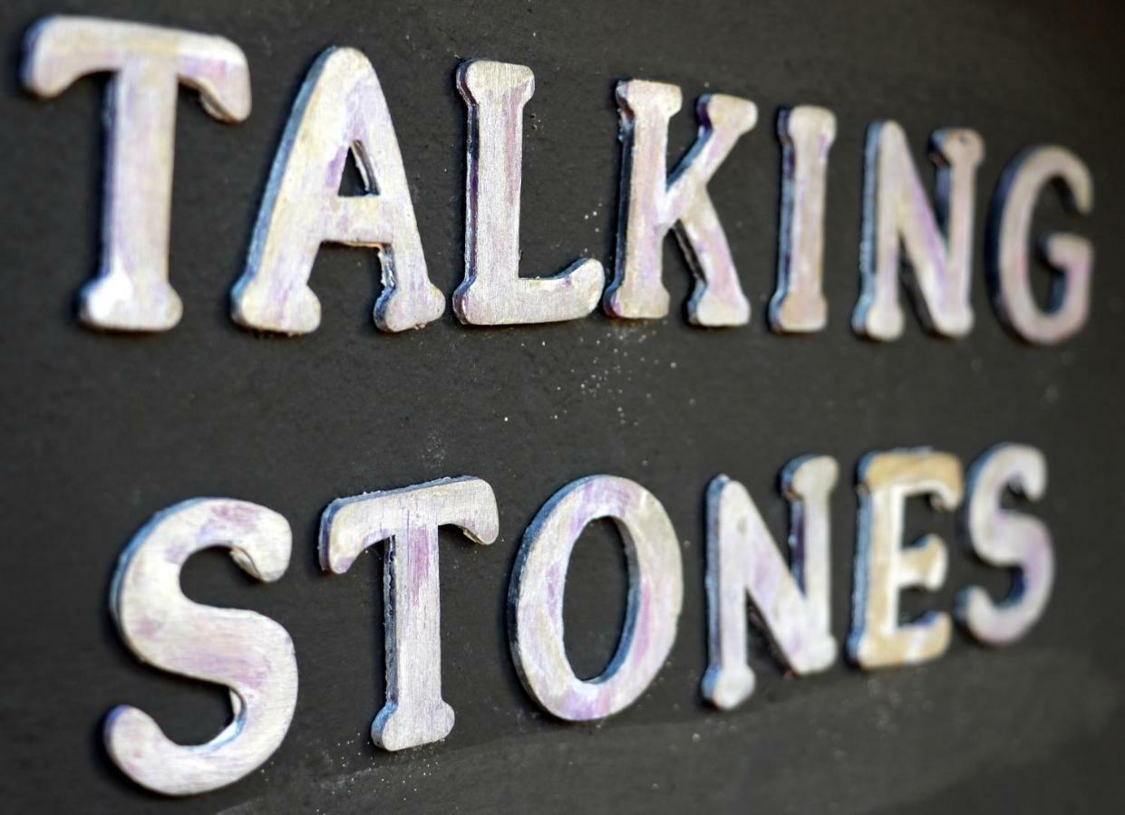 Talking Stones Panzió Dolceacqua Kültér fotó